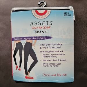 ASSETS Red Hot Label by SPANX Seamless Denim Wash Leggings - Deep Blue